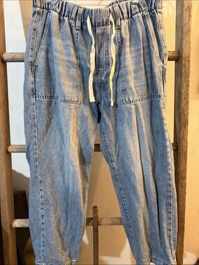 GAP women Light Blue Relaxed Drawstring Jeans